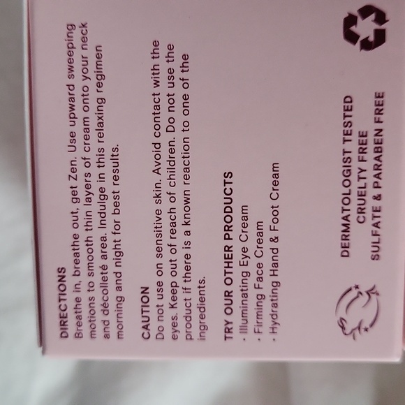 Reserveage firming neck cream and firming face cream - Picture 2 of 5